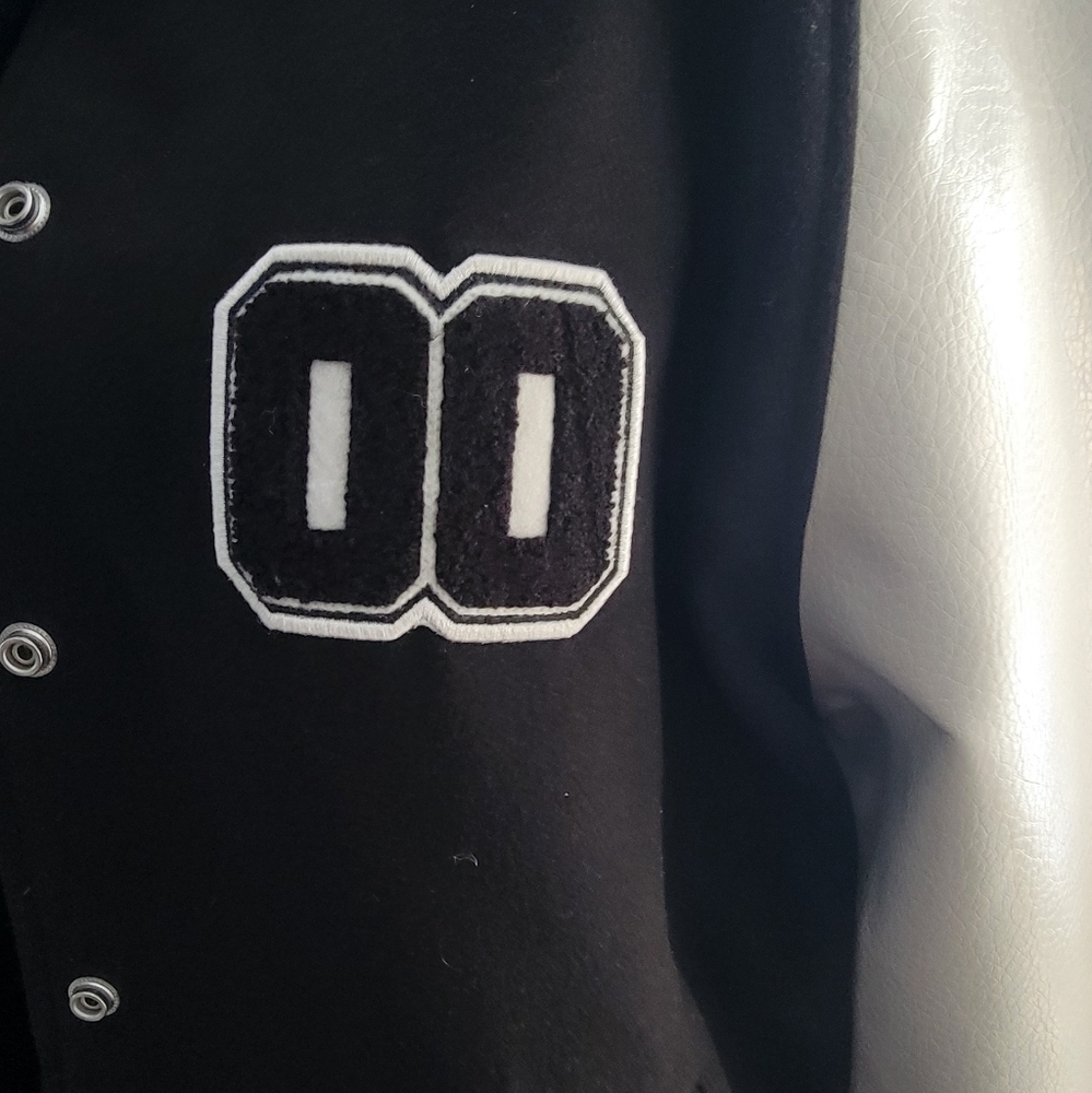 Varsity Jacket - Picture 6 of 7